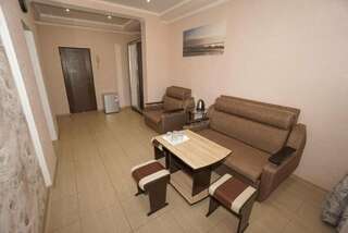 Гостевой дом Альбатрос Адлер Люкс с балконом-5