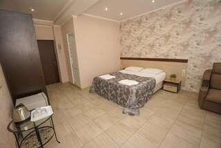 Гостевой дом Альбатрос Адлер Номер-студио с балконом-3