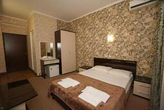 Гостевой дом Альбатрос Адлер Улучшенный двухместный номер с балконом-4