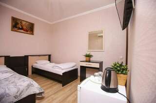 Гостевой дом Альбатрос Адлер Стандартный трехместный номер эконом-3