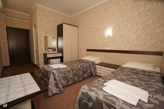 Гостевой дом Альбатрос Адлер Улучшенный двухместный номер с балконом-2